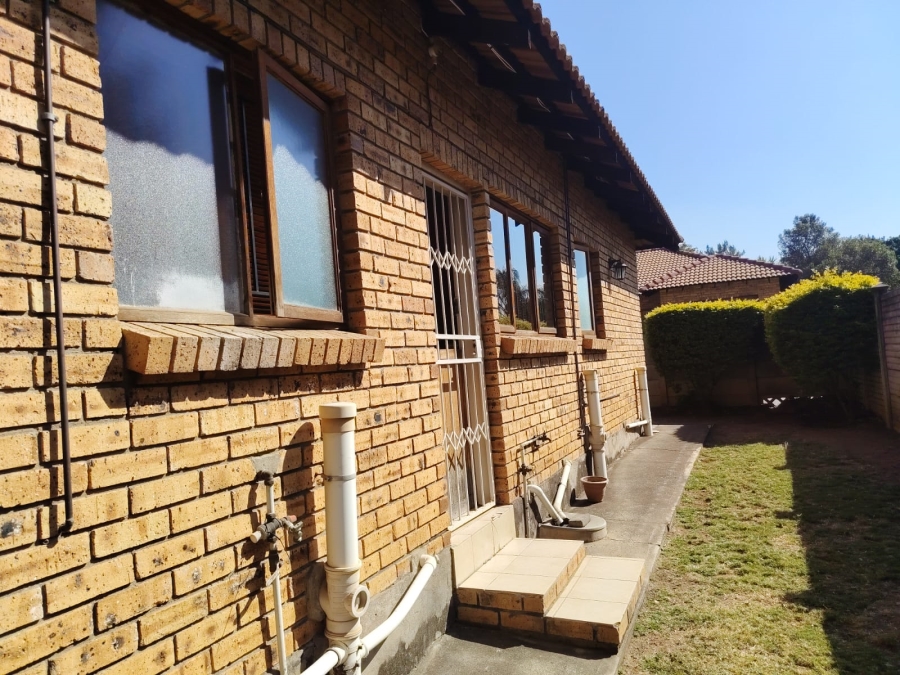 3 Bedroom Property for Sale in Waterval East North West